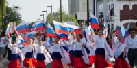 Глава города Владимир Песков поздравил бузулучан с Днем  Государственного флага Российской Федерации - Администрация города