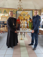 В строящийся храм передали икону